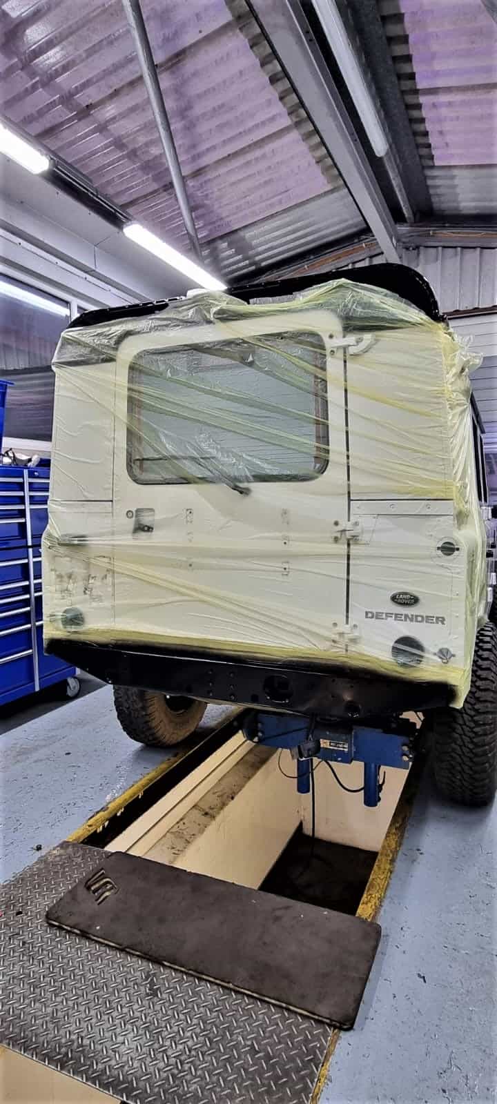Land Rover Defender