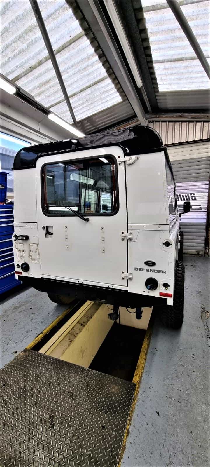 Land Rover Defender