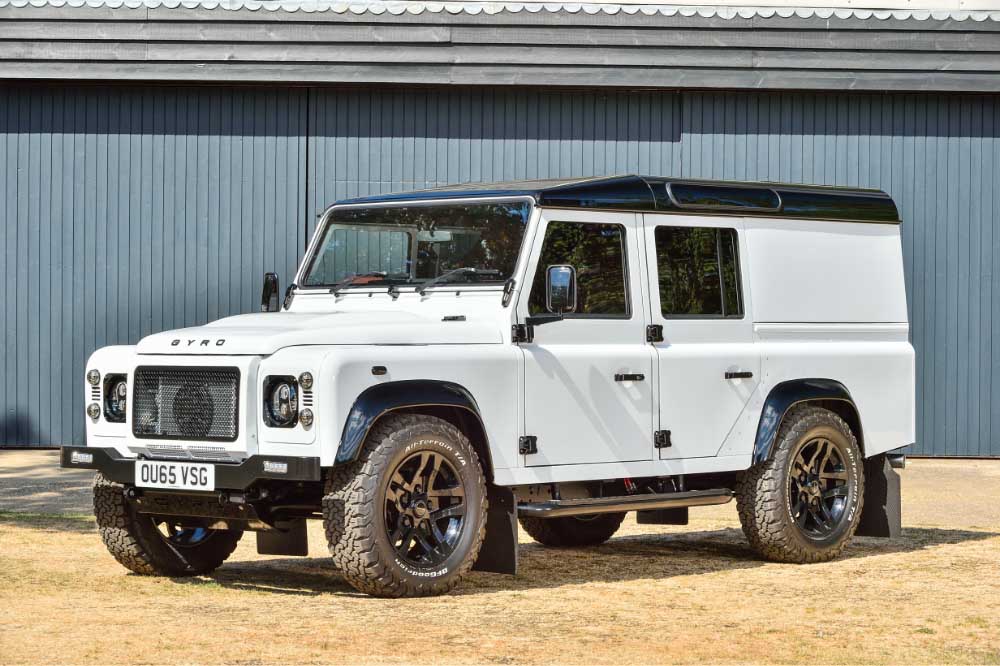 Land Rover Defender