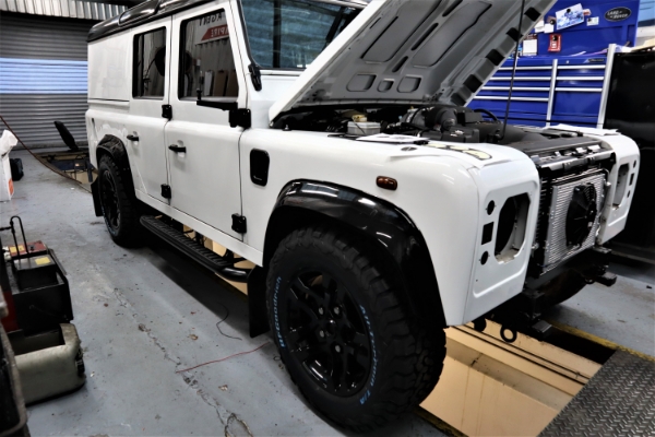 Land Rover Defender
