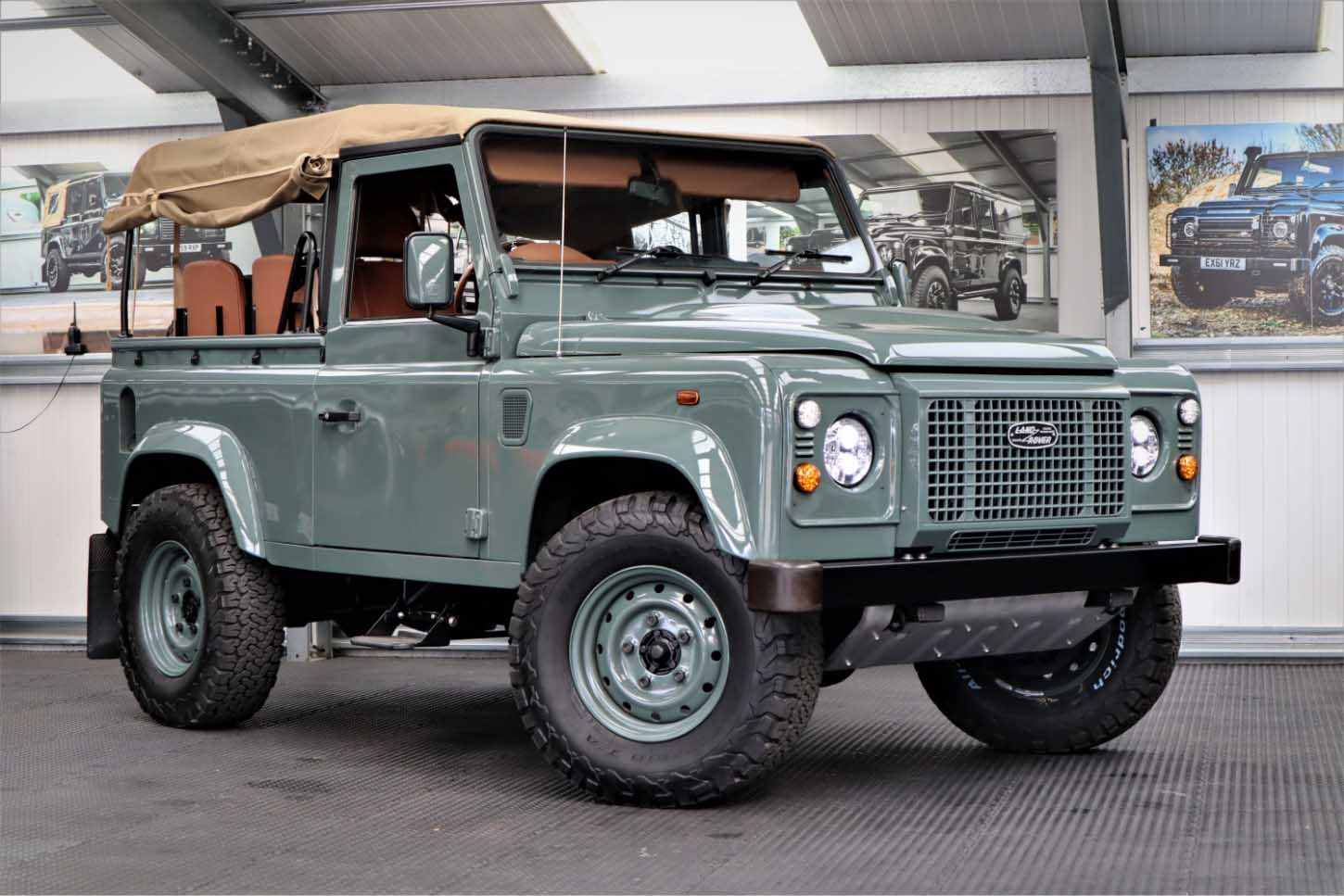 Land Rover Defender