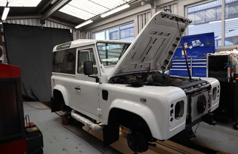 Land Rover Defender