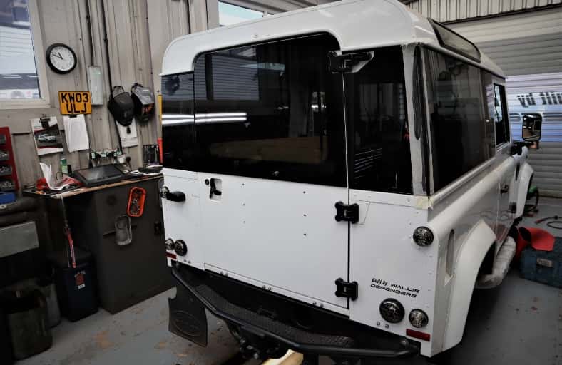Land Rover Defender