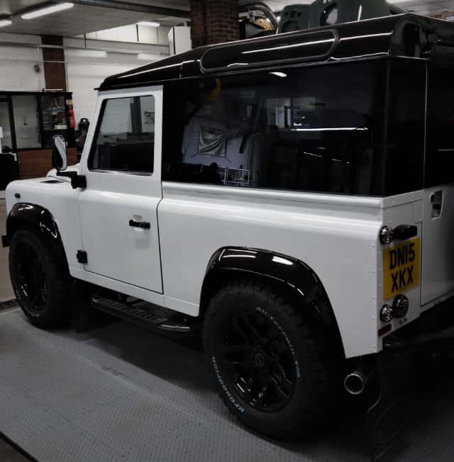 Land Rover Defender