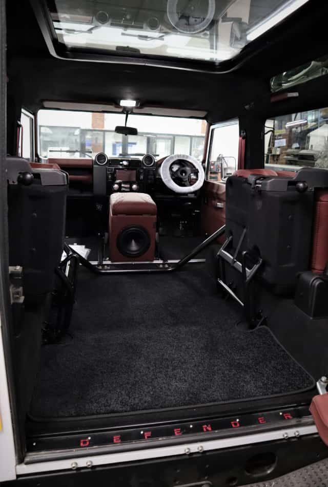 Land Rover Defender