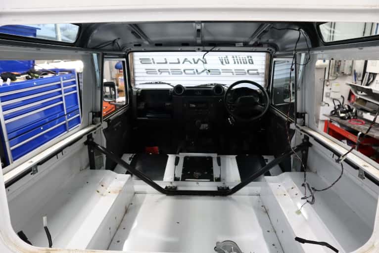 Land Rover Defender