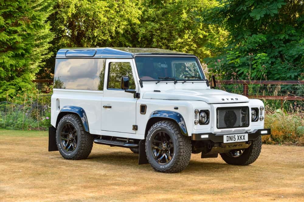 Land Rover Defender